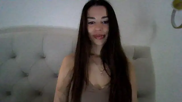 Онлайн чат XXX Mika_Gold