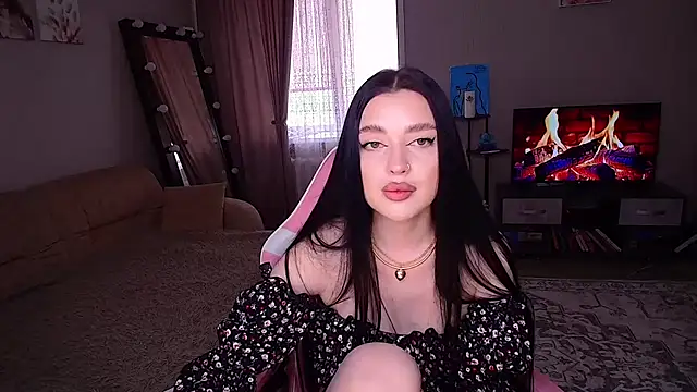 عرض كام yoursLina