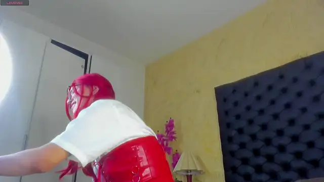 Chat XXX en directo de VeronikaBloom_