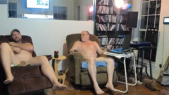 Онлайн чат XXX offroadnudist