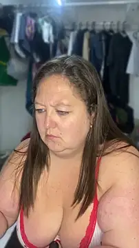 Chat +18 de Chloee_Peach ao vivo
