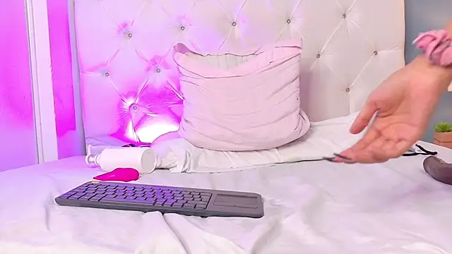 LizetteKitty 라이브 XXX 채팅