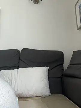 Michel_huge Chat XXX in diretta