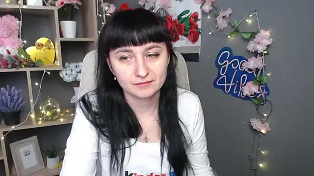 NinaFlawlees élő XXX-chatje