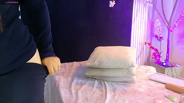 XXX chat uživo modela rouxinferno_cr