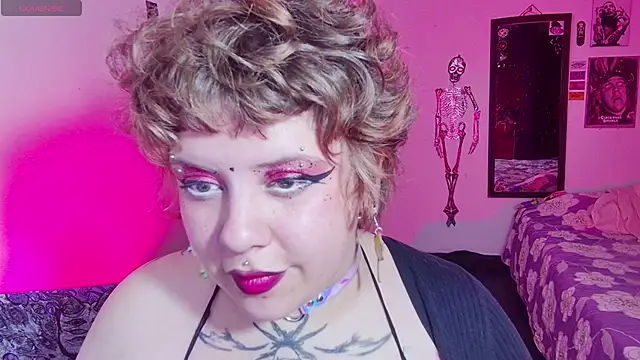 Sabrina_scarlett élő XXX-chatje