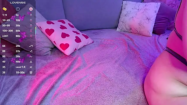 IvyLebelly live XXX chat