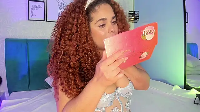 ninna_curly's Live XXX Chat
