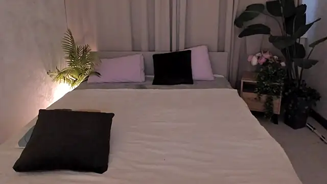 LeticiaRomano 现场XXX聊天