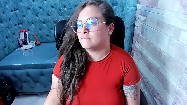 Czat XXX na żywo – Sarah_Boobs_