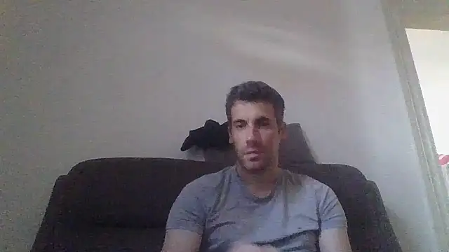 عرض كام JulioIsHere4you