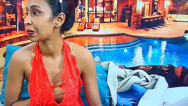 Chat +18 de IndianSexyButt ao vivo