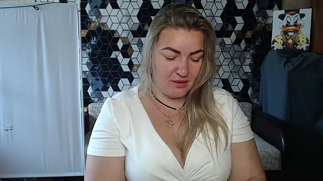 NikaSkylink 라이브 XXX 채팅