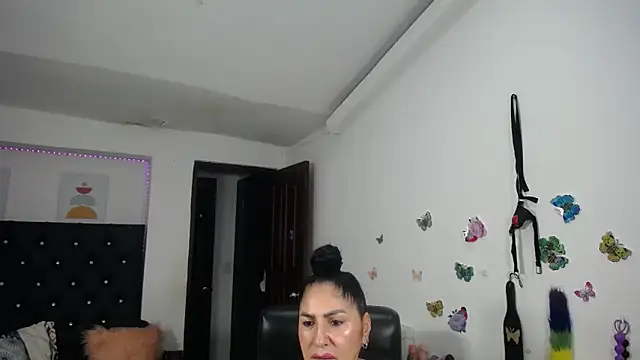 دردشة mature_bigboobs10 الجنسية المباشرة