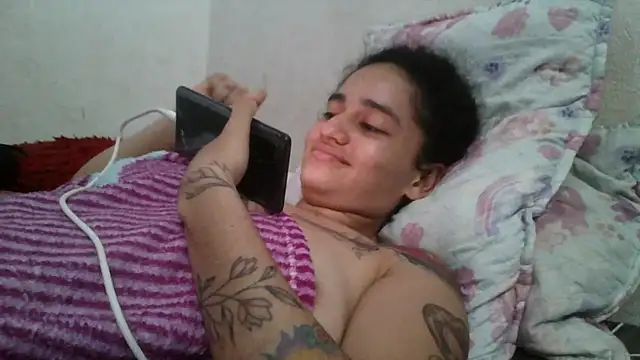 Chatroom XXX en direct de girl_tits