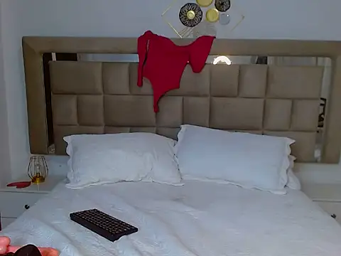 samantaxxox Chat XXX live