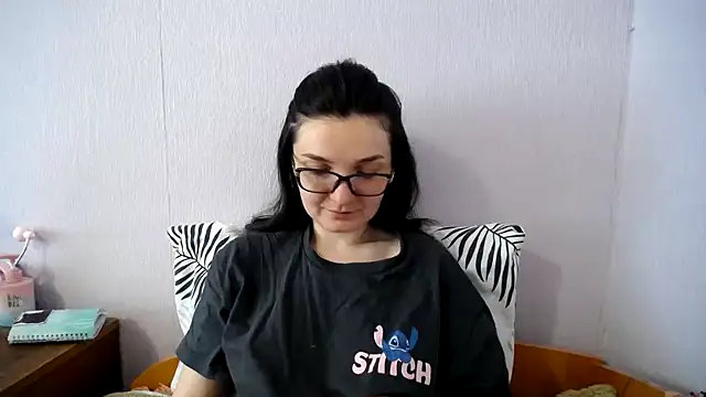 Shiny_gine's Live XXX Chat