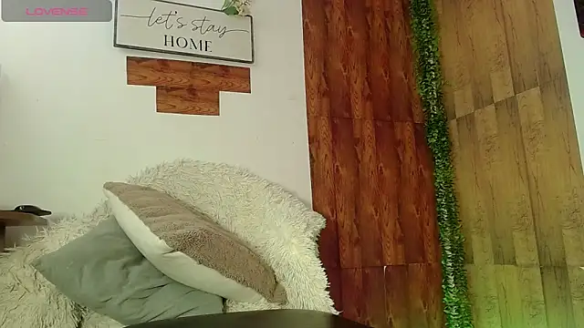 XXX chat uživo modela Jsneiidy_ATH