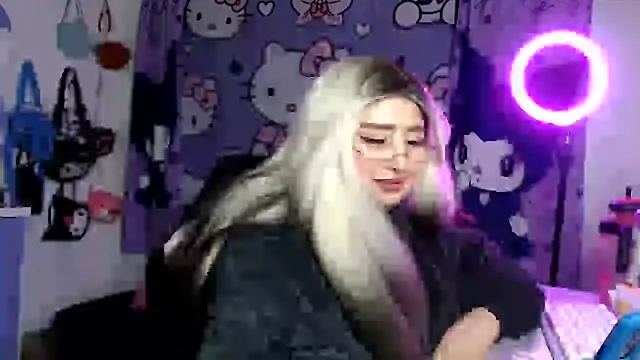 Živý XXX chat lussyevans24