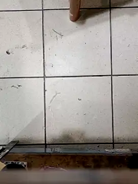 Pokazy przed kamerką – kostaspowder