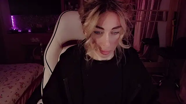 Chat +18 de AnnieGOld_ ao vivo