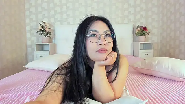 NatsumiHun's Webcam Show