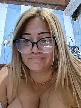 הופעת וובקאם של Carlotaazul