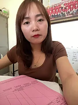Bana-gibee Adlı Modelin Canlı XXX Sohbeti