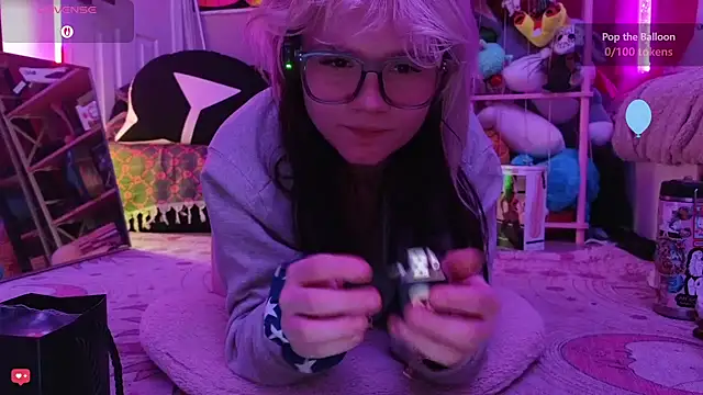 Cutiepiespanks Show in webcam