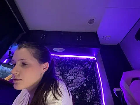 Lilactease Show in webcam
