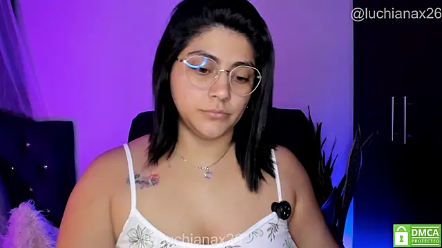 Chatroom XXX en direct de lucy26_