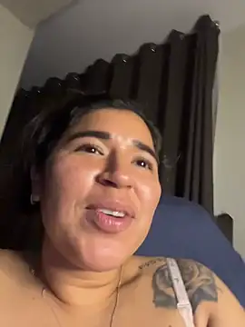Chat XXX en directo de Minico25