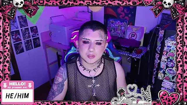XXX chat uživo modela masterkevinftm
