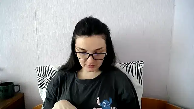 Shiny_gine élő XXX-chatje