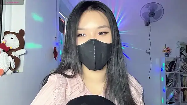 Tieu-May Live XXX-Chat