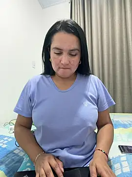 rousee69_'s Webcam Show