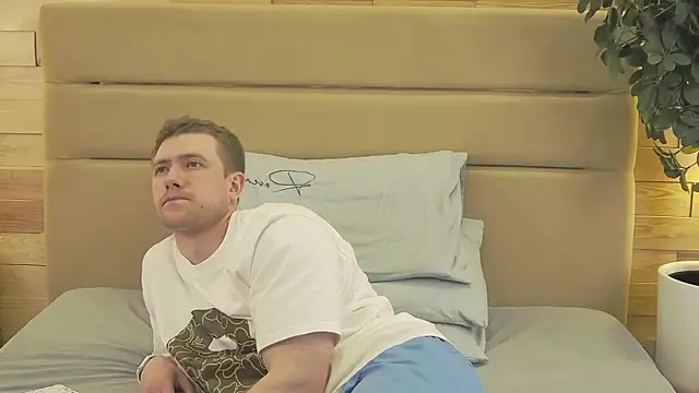 Chat XXX en directo de EthanPinkman