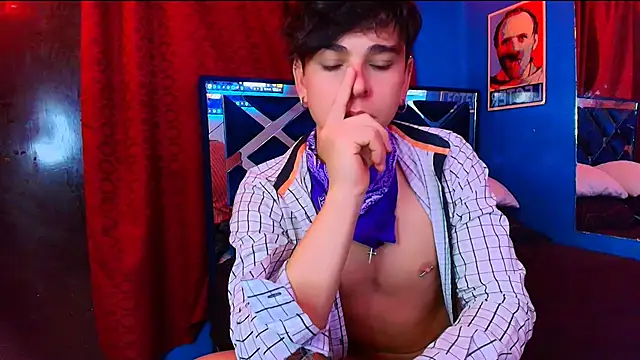 Luke_Howland Live XXX-chat