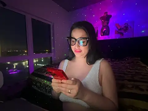 צ'אט XXX בשידור חי של yourgoddessangela