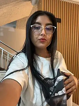 Alaia_22 Webcam show