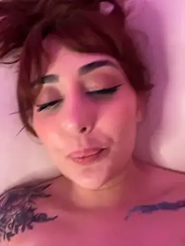Chat +18 de Nina_noire ao vivo