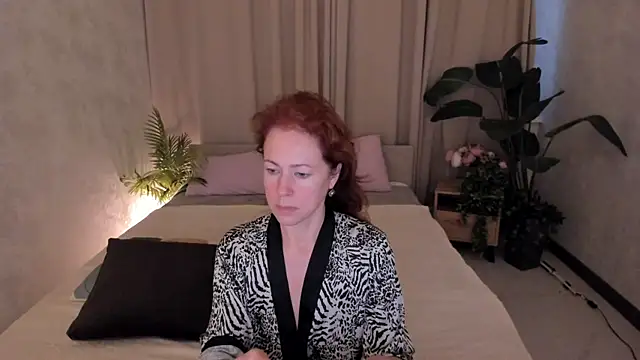 LeticiaRomano webcam show