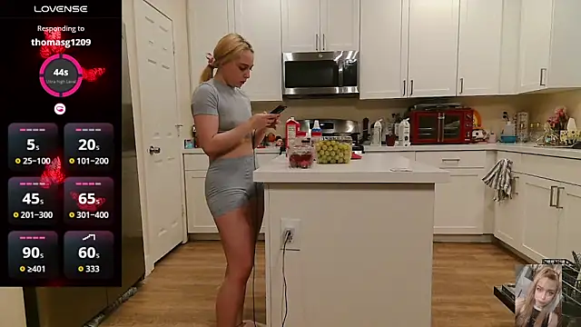 دردشة Blondiewithanass الجنسية المباشرة