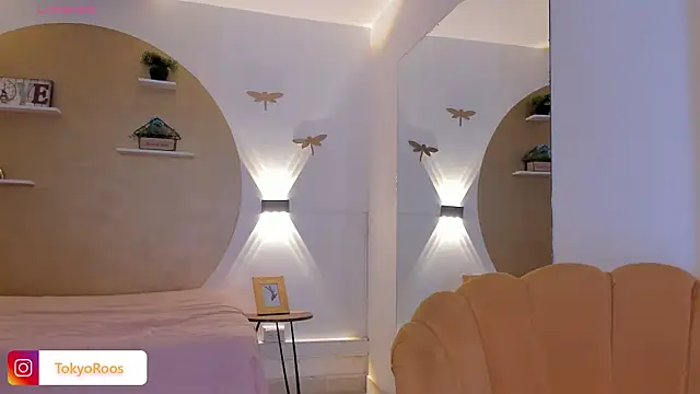 XXX chat uživo modela TokyoHaskel
