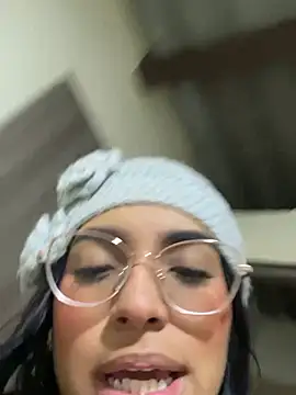 Linda_Saenz_ 网络视讯表演