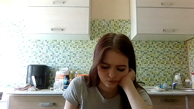 KikiAminon Live XXX chat