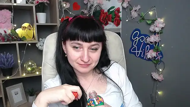 NinaFlawlees 现场XXX聊天