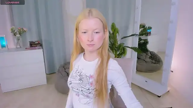 Laly_Peach – Naživo XXX chat