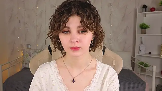 Kira__Fluffy Live XXX Chat