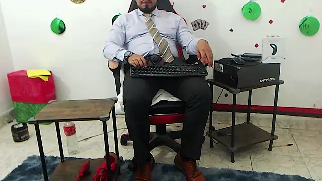 Chat XXX ao vivo de KalethBigDick